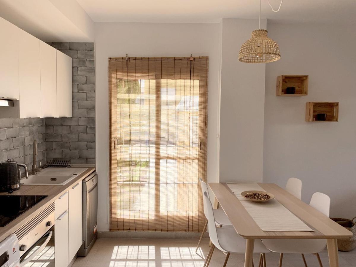 Marinas Sol - Tu Hogar Con Jardin Privado! Apartment Вера Екстериор снимка