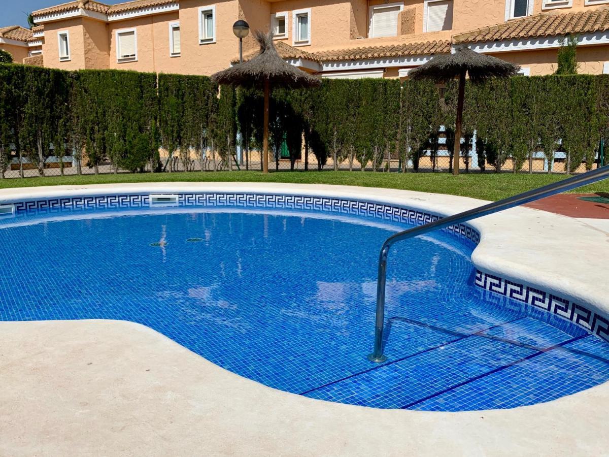 Marinas Sol - Tu Hogar Con Jardin Privado! Apartment Вера Екстериор снимка