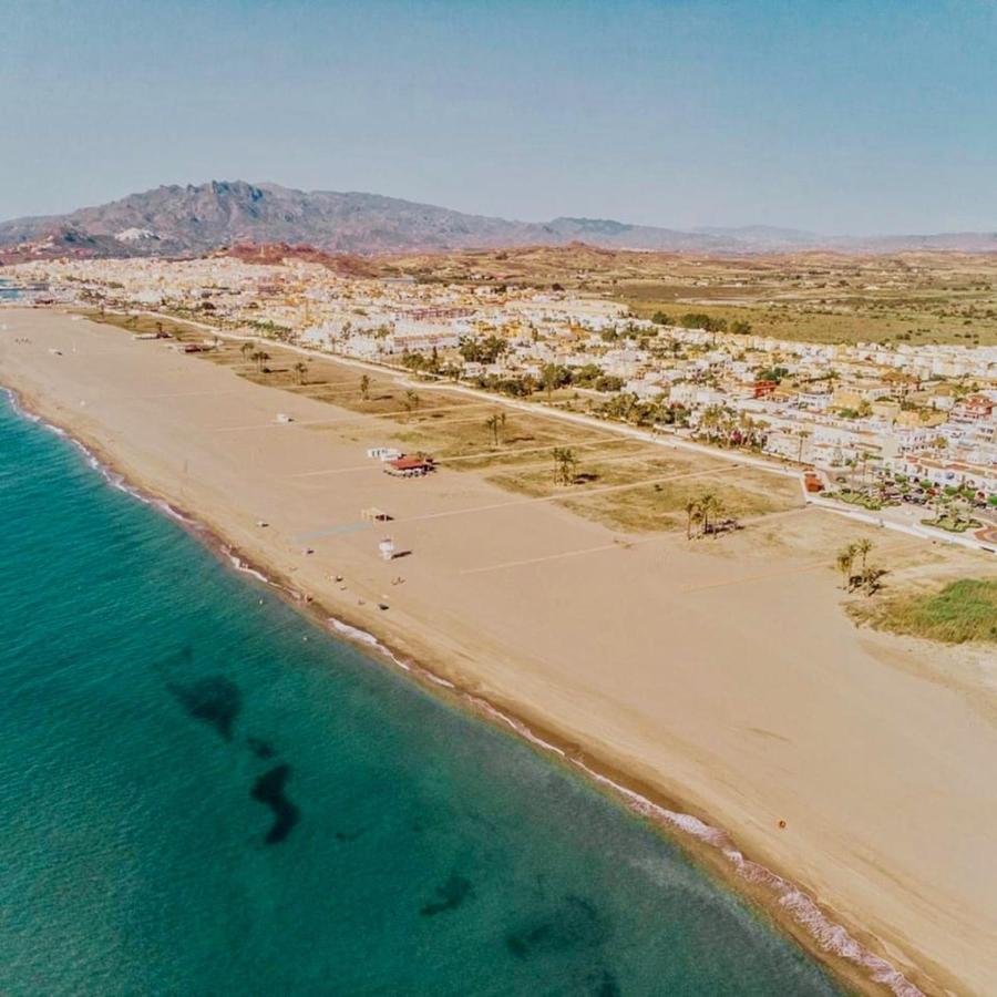 Marinas Sol - Tu Hogar Con Jardin Privado! Apartment Вера Екстериор снимка